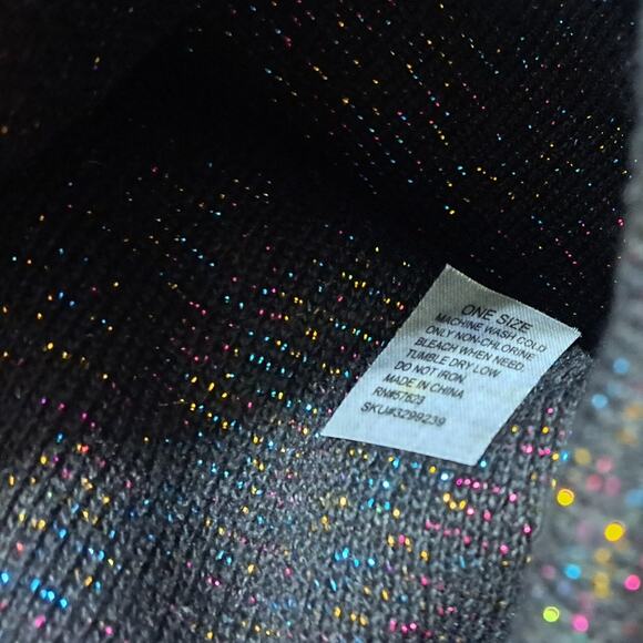 3 Winter Knit Toboggan Beanie Hats Solid Color With Rainbow Sparkle Threads OSFM - Picture 5 of 12